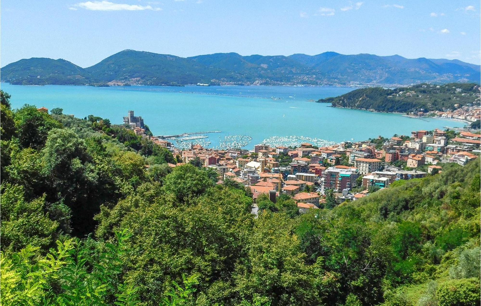 Cozy Apartment In La Spezia With Wifi المظهر الخارجي الصورة